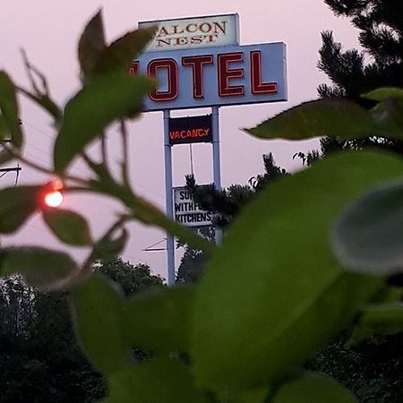 Falcon Nest Motel Duncan Exterior foto